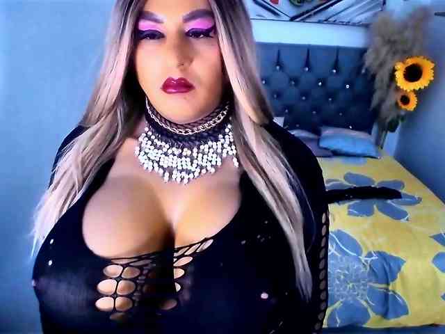 kamilabigcock