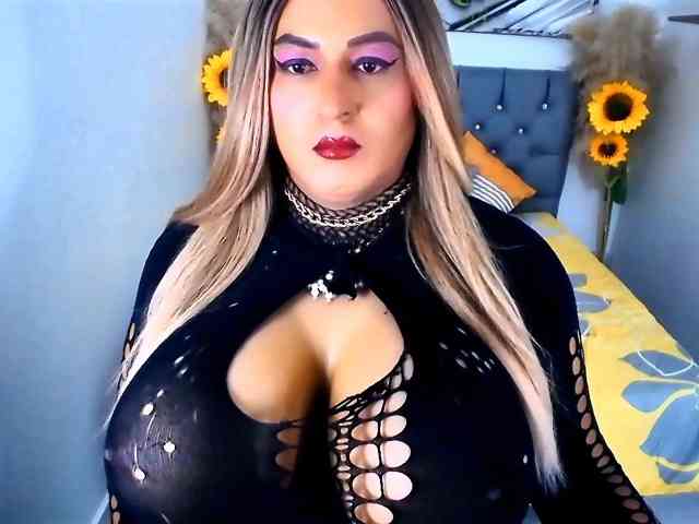 kamilabigcock