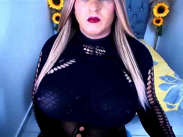 kamilabigcock