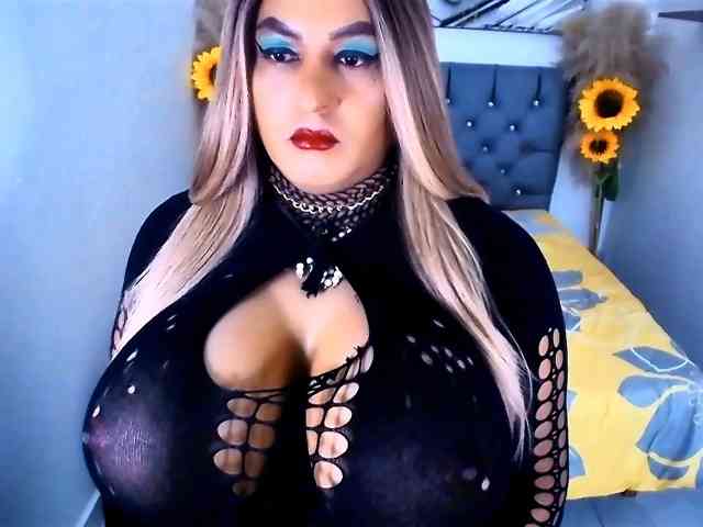 kamilabigcock