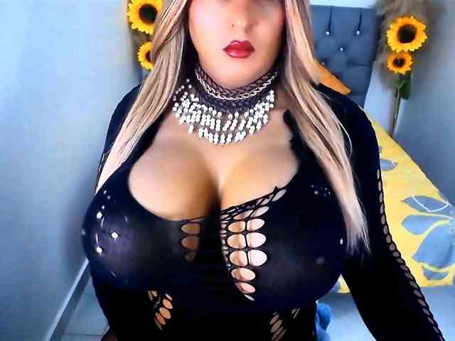 kamilabigcock