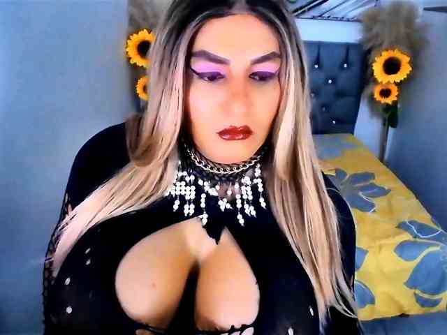 kamilabigcock