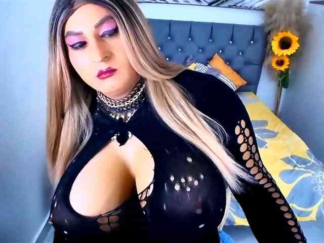 kamilabigcock