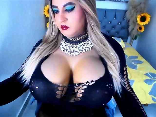 kamilabigcock Live Webcam on BongaCams