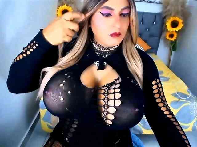 kamilabigcock