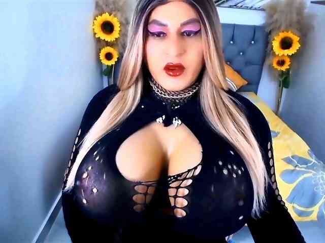 kamilabigcock