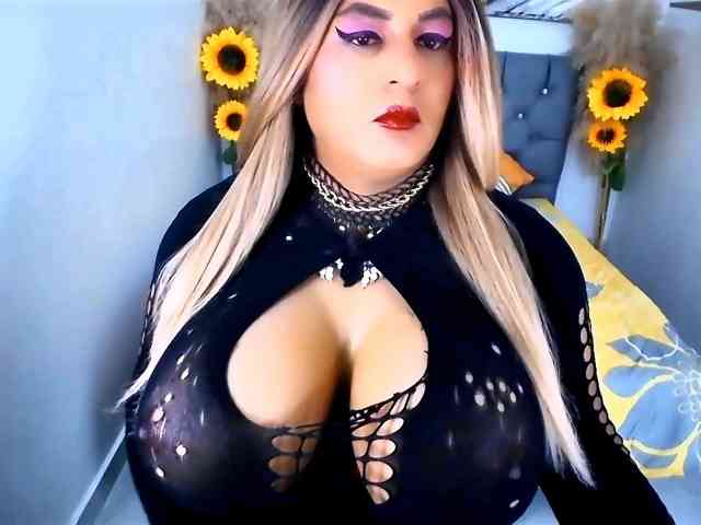 kamilabigcock