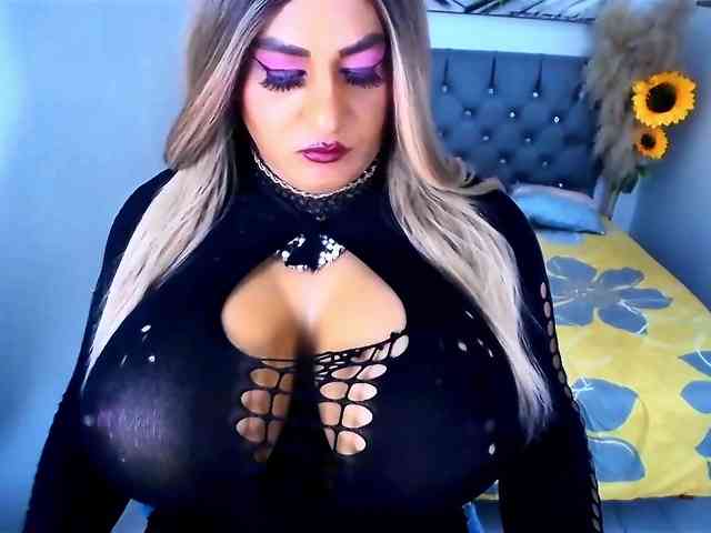 kamilabigcock