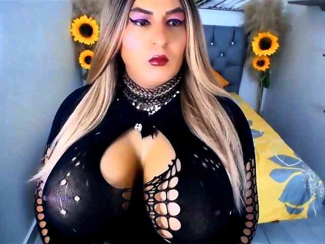 kamilabigcock