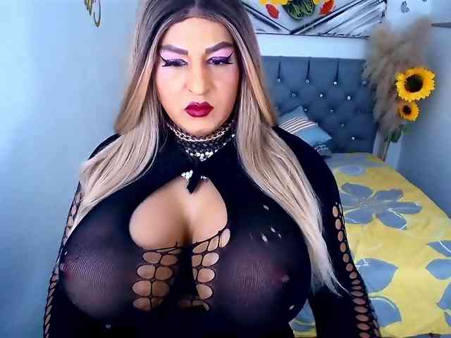 kamilabigcock