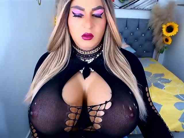 kamilabigcock