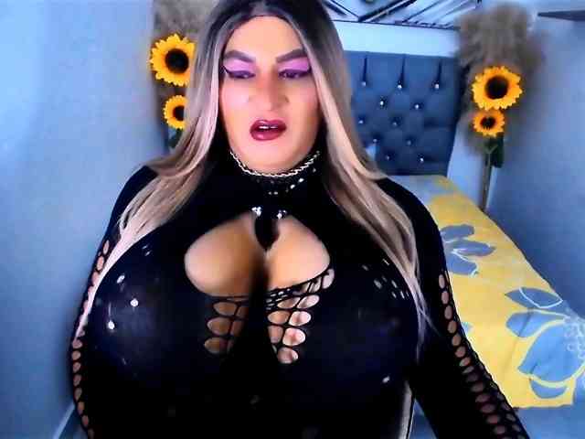 kamilabigcock