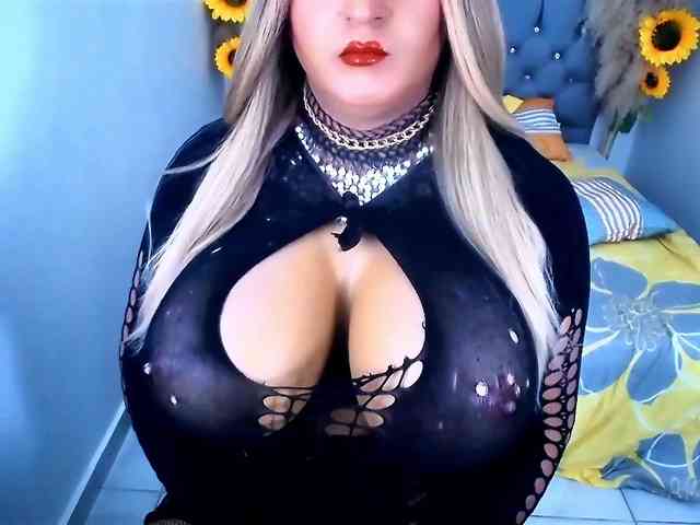 kamilabigcock