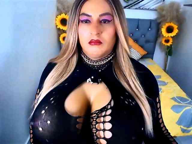 kamilabigcock