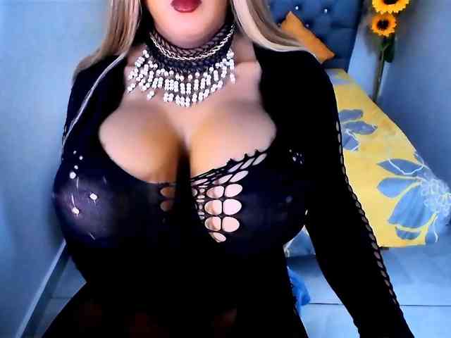kamilabigcock