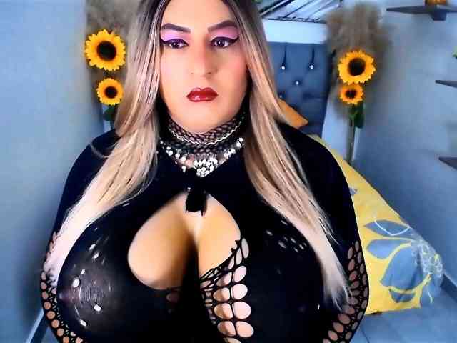 kamilabigcock