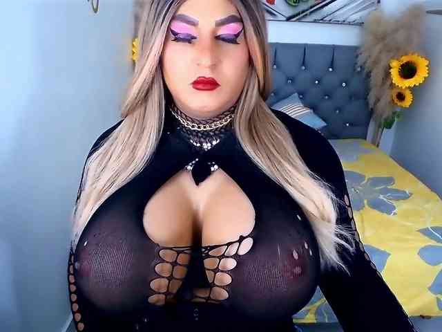 kamilabigcock