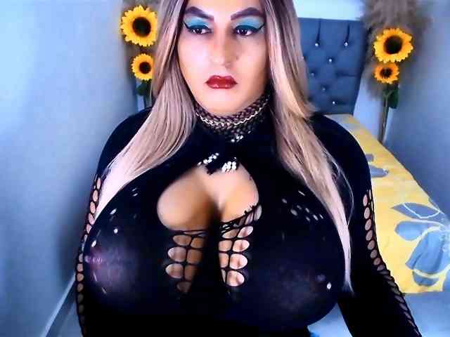 kamilabigcock