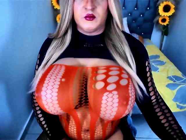 kamilabigcock