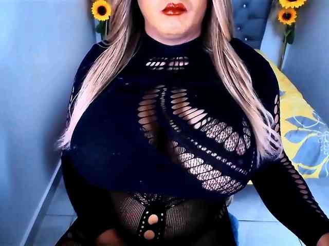 kamilabigcock