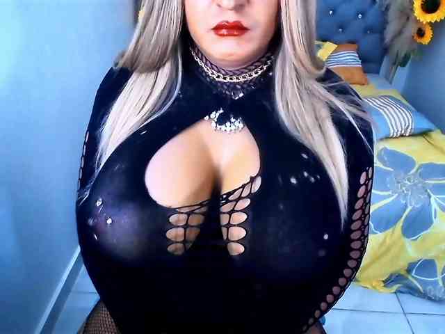 kamilabigcock