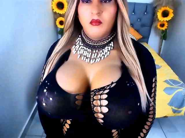 kamilabigcock