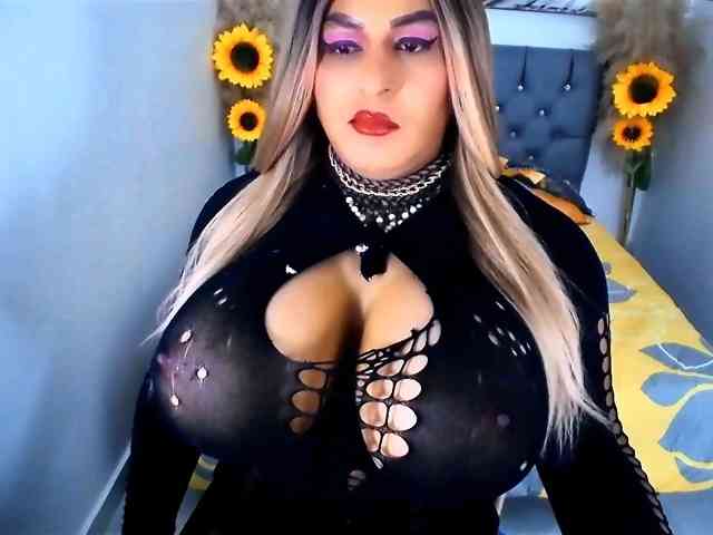 kamilabigcock