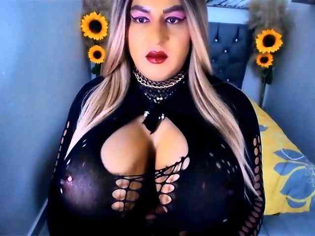 kamilabigcock