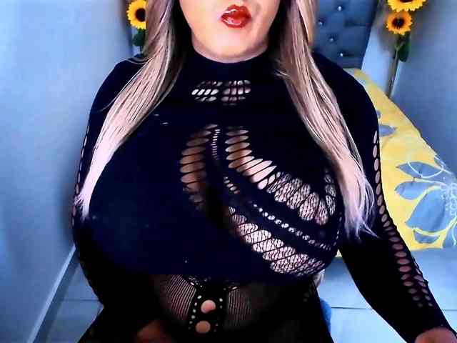 kamilabigcock