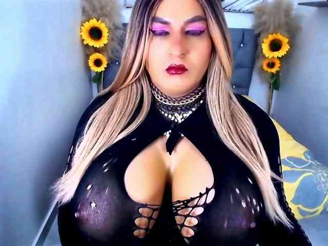 kamilabigcock