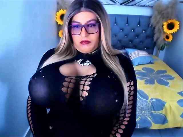 kamilabigcock Live Webcam on BongaCams
