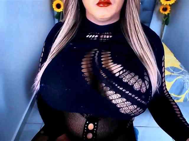 kamilabigcock