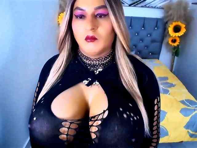 kamilabigcock