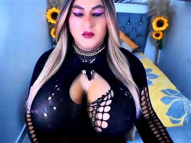 kamilabigcock