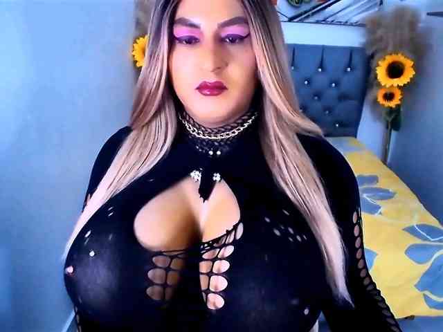 kamilabigcock