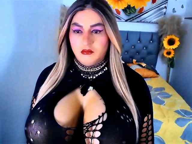 kamilabigcock
