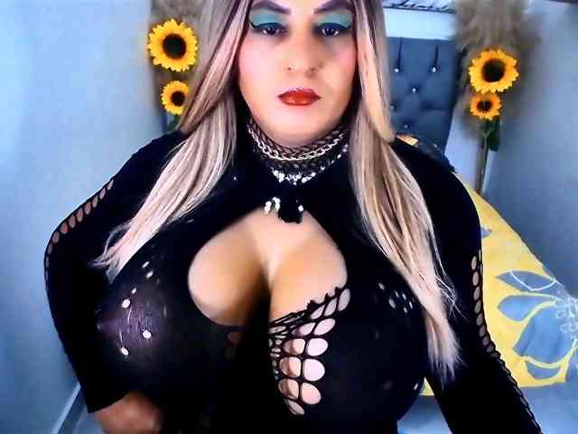 kamilabigcock