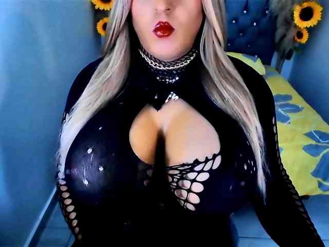 kamilabigcock