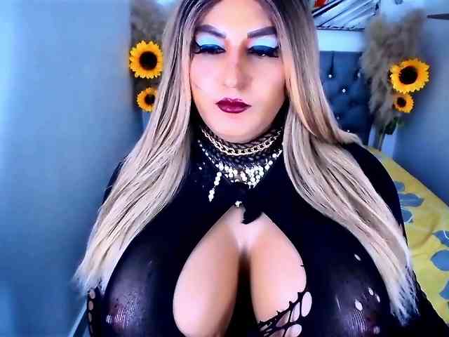 kamilabigcock