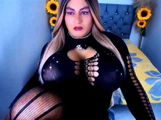 kamilabigcock