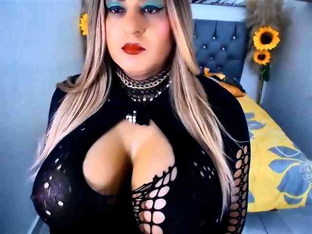kamilabigcock