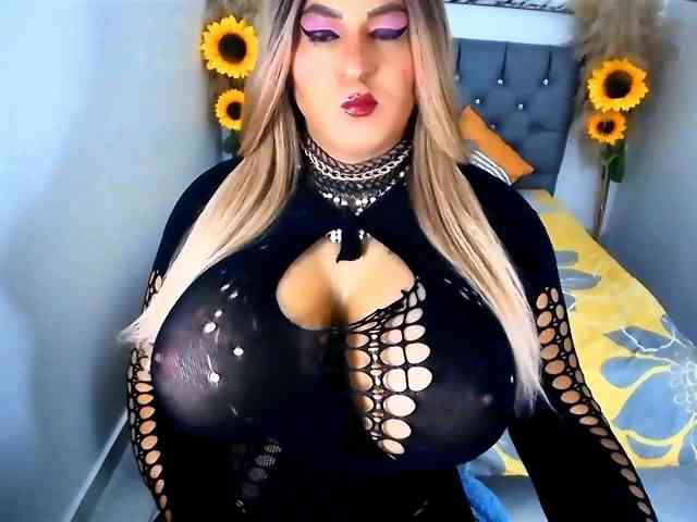 kamilabigcock
