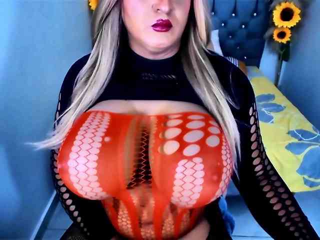 kamilabigcock