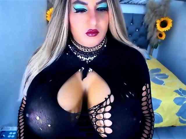 kamilabigcock