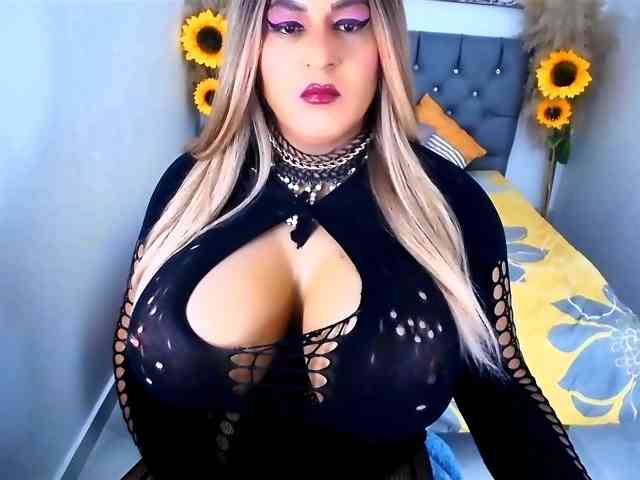 kamilabigcock