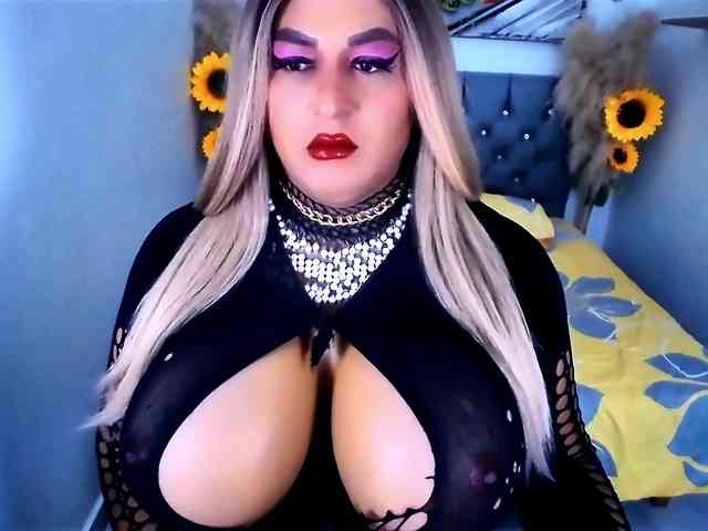 kamilabigcock