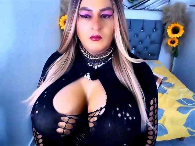 kamilabigcock