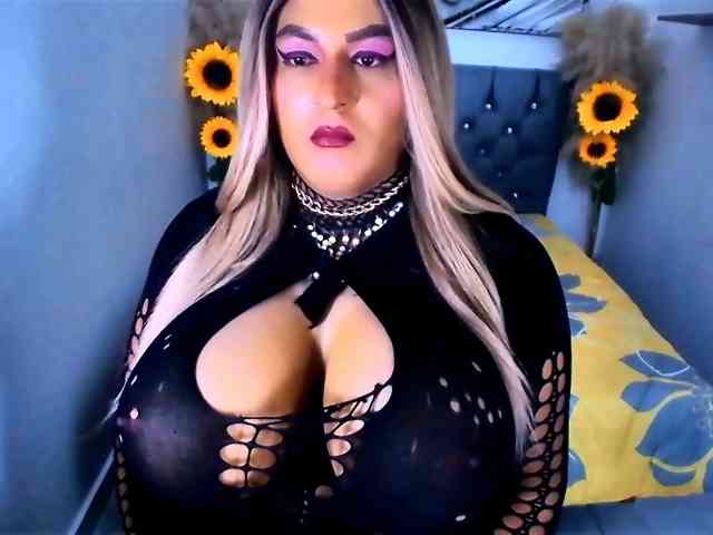 kamilabigcock