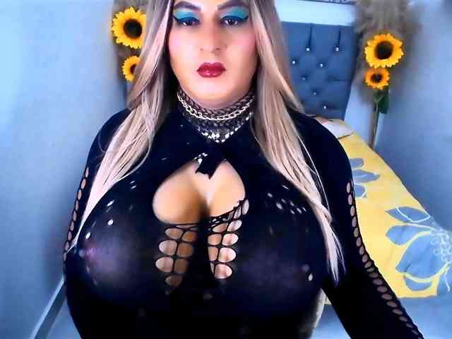 kamilabigcock