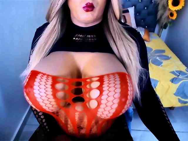 kamilabigcock Live Webcam on BongaCams